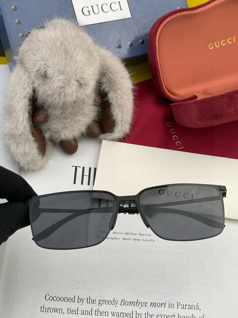 FashionForward Gucci Sunglasses 279465