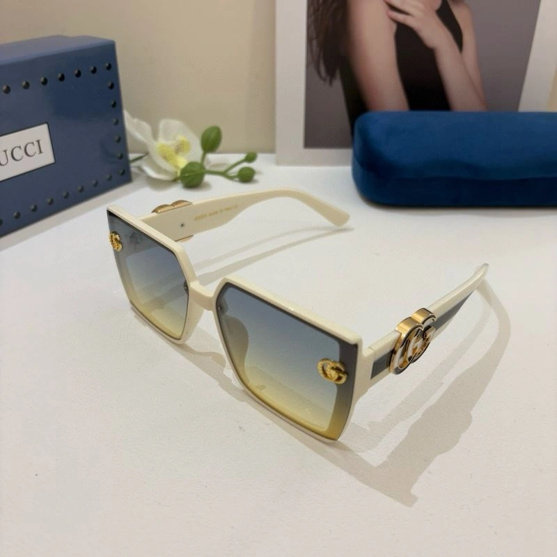 Gucci Sunglasses Contemporary 279458