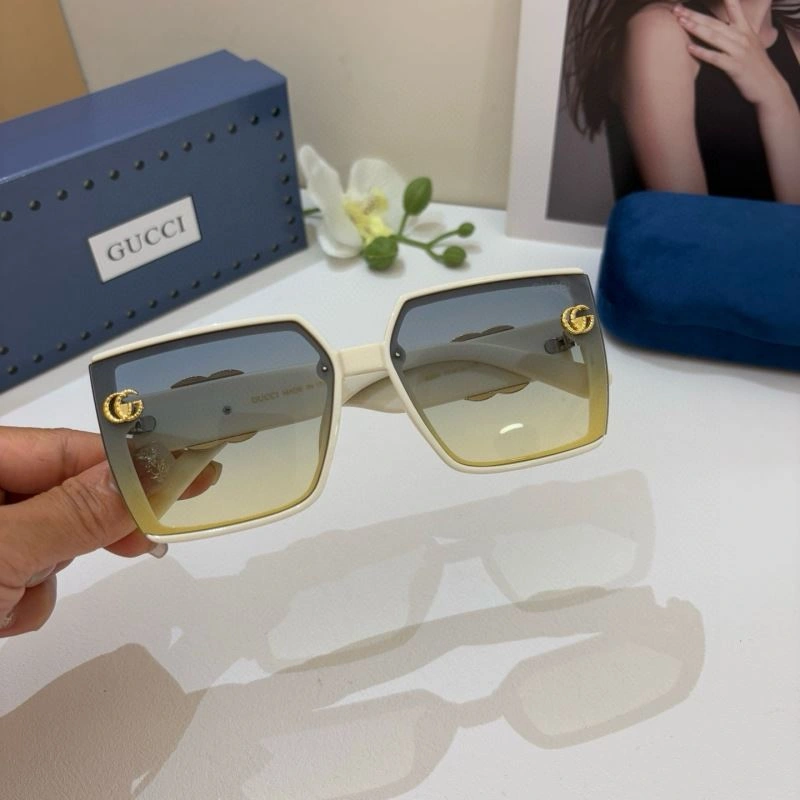 Gucci Sunglasses Contemporary 279458