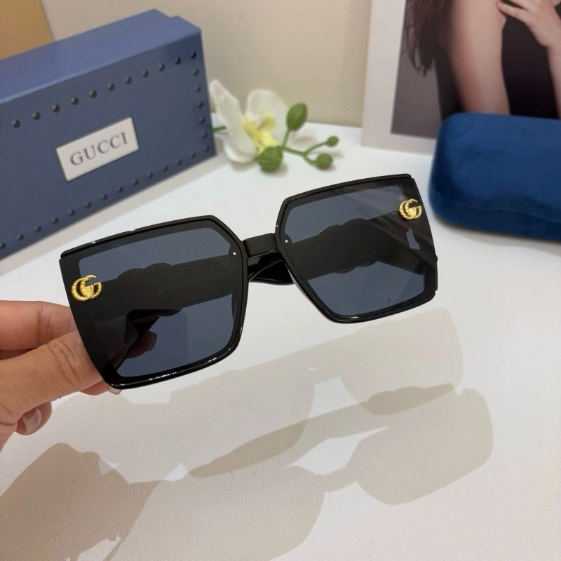 Efficient Gucci Sunglasses 279462