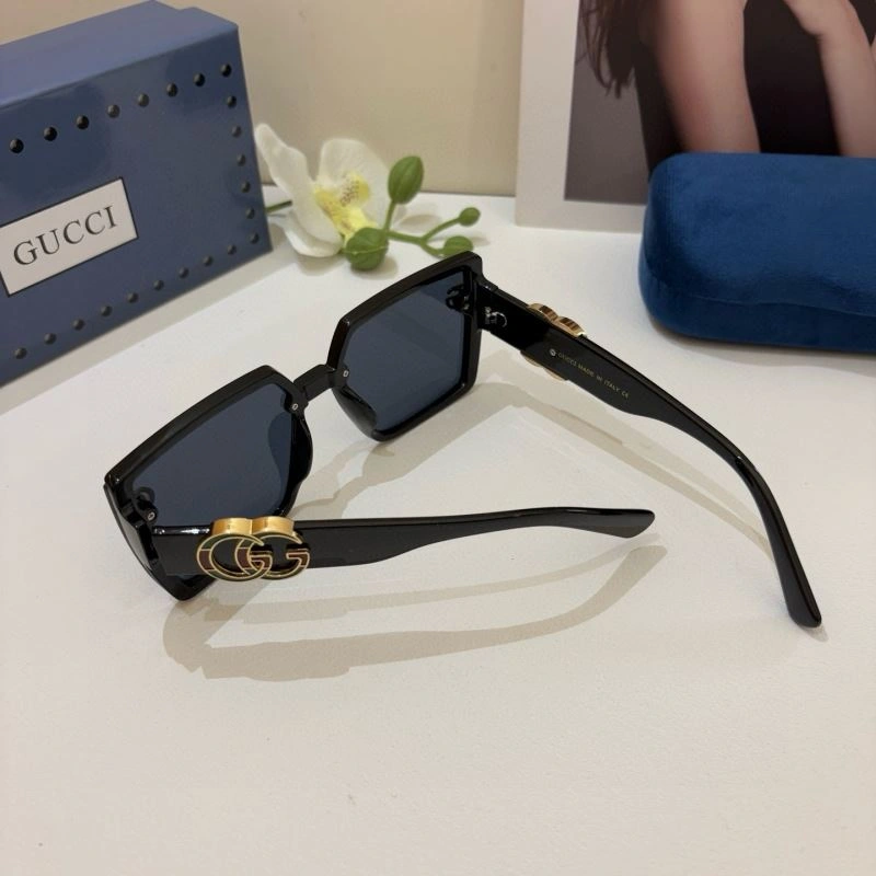 Efficient Gucci Sunglasses 279462