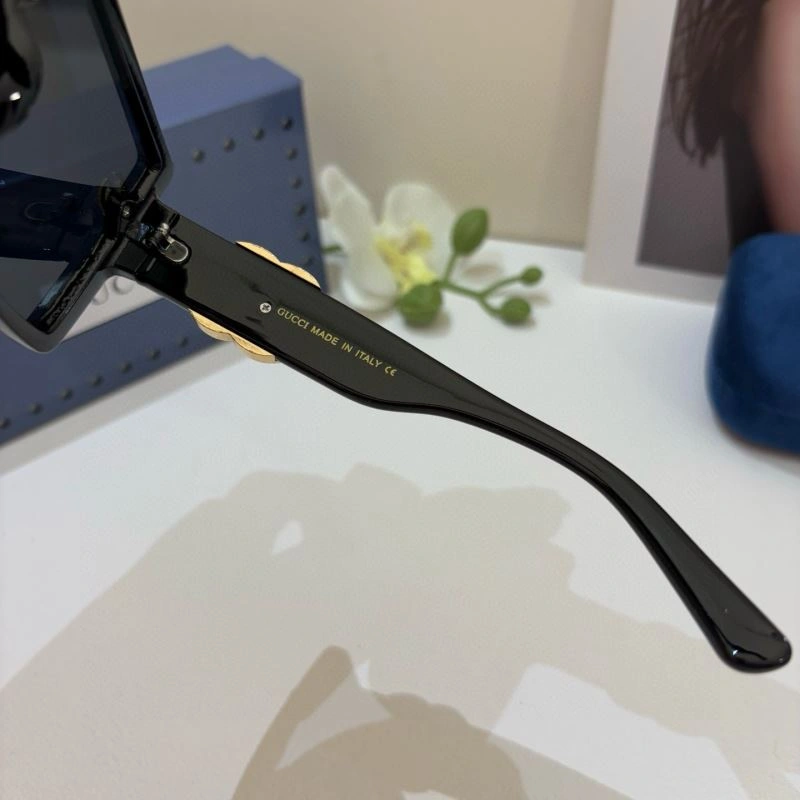 Efficient Gucci Sunglasses 279462