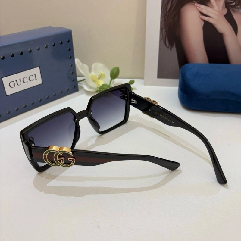Gucci Sunglasses Snug 279464
