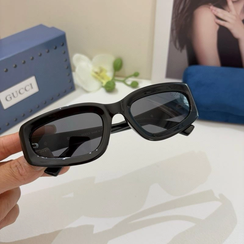 FlexibleFit Gucci Sunglasses 279461