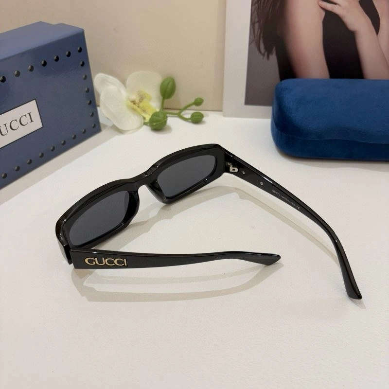 FlexibleFit Gucci Sunglasses 279461