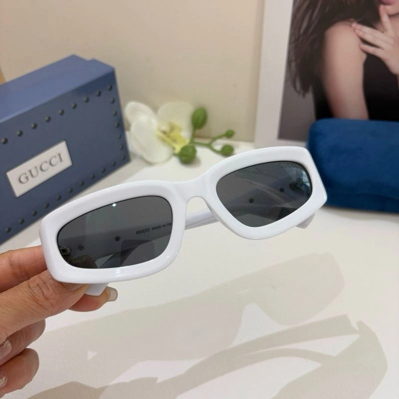 Gucci Sunglasses Durable 279466