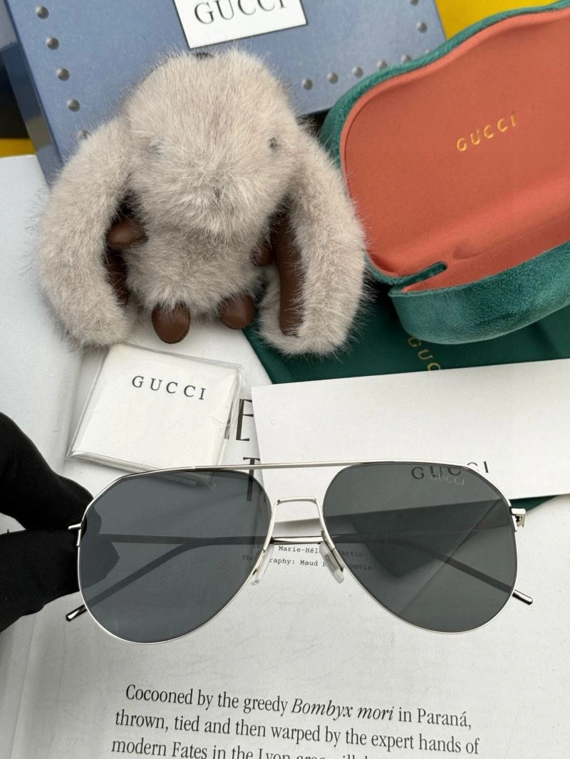 Functional Gucci Sunglasses 279475