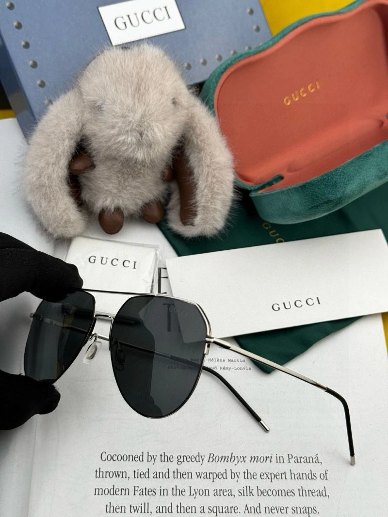 Functional Gucci Sunglasses 279475