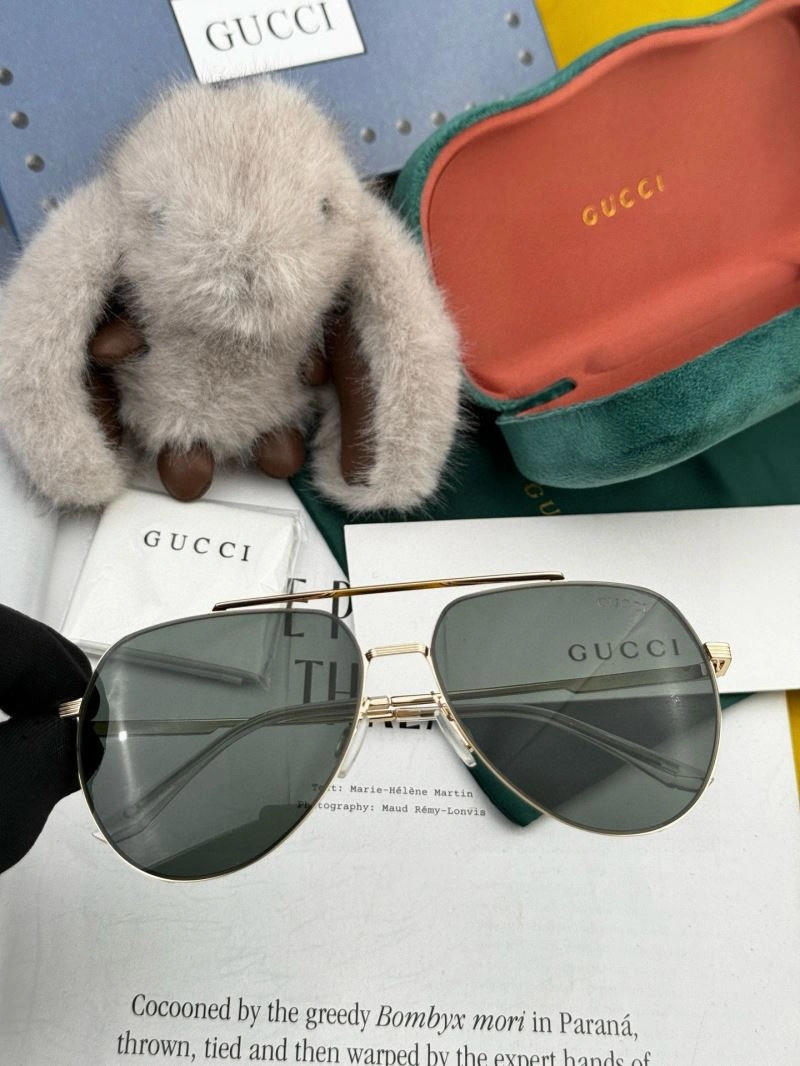 Gucci Sunglasses EyeCatching 279478