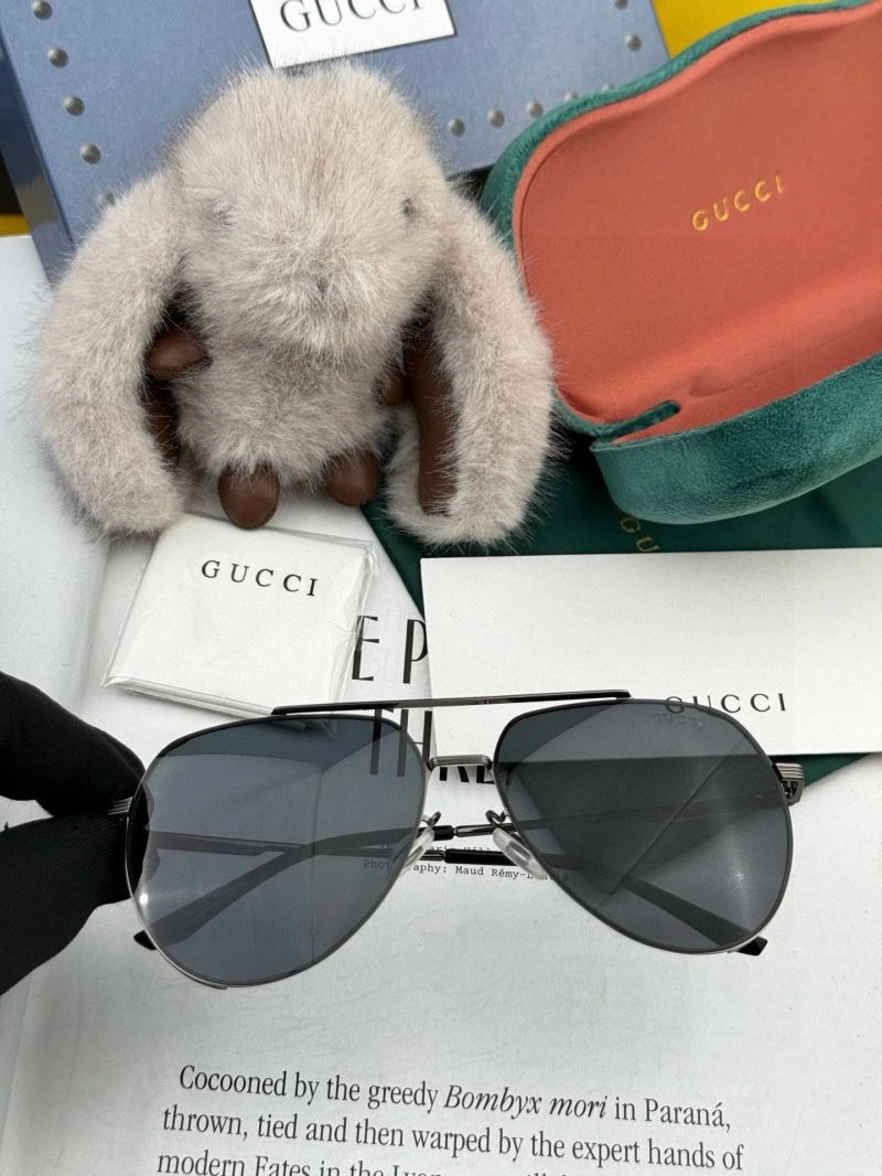 Gucci Sunglasses EyeCatching 279478