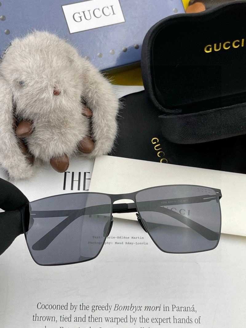 Gucci Sunglasses WaterResistant 279471