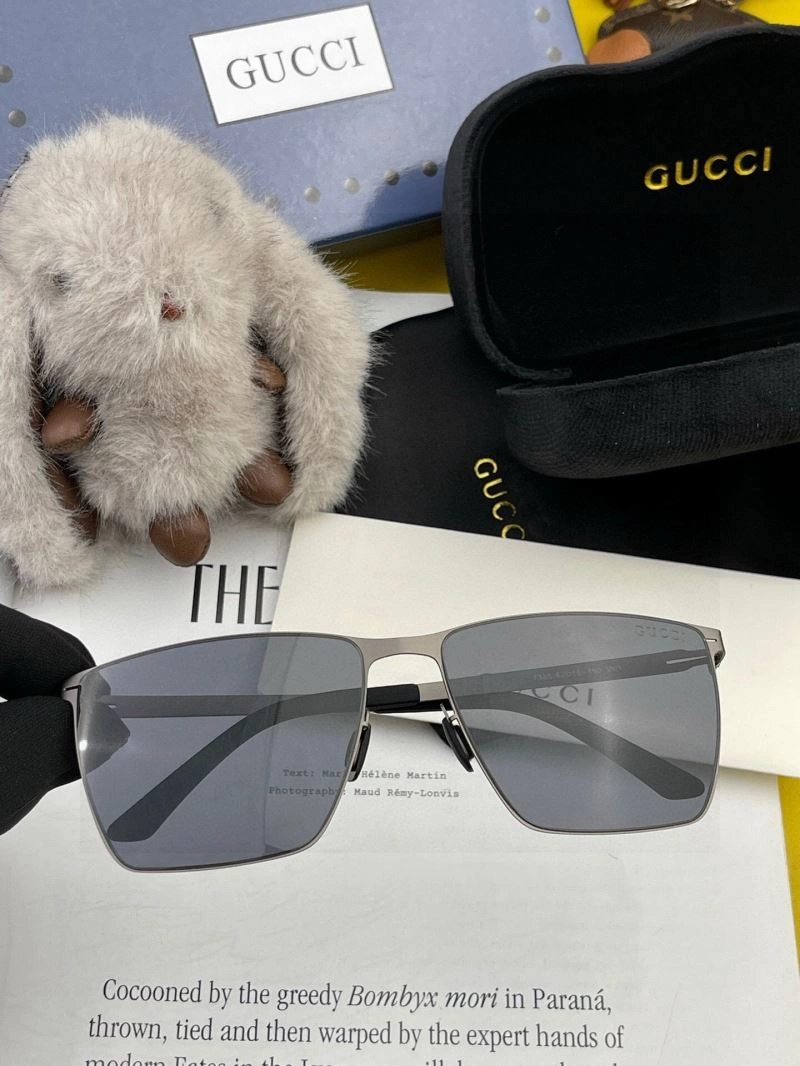 Gucci Sunglasses WaterResistant 279471