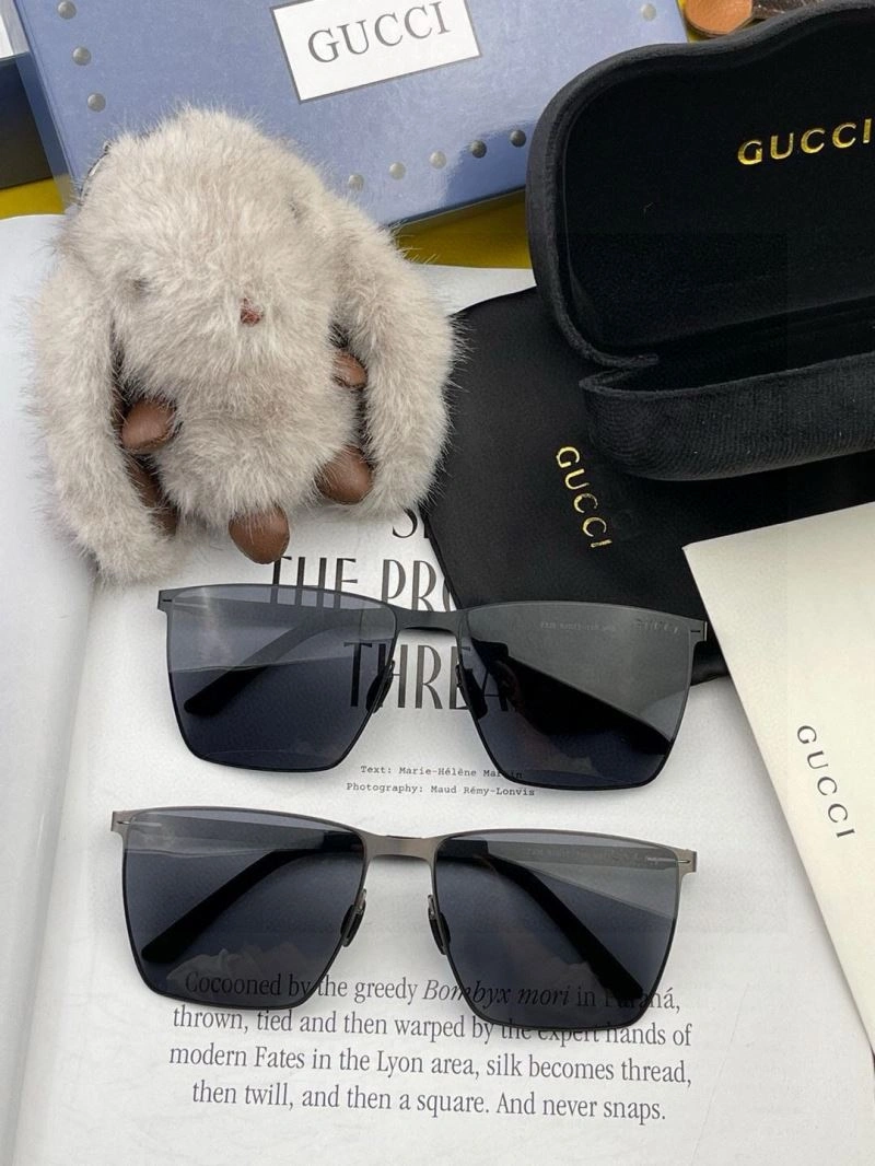 Gucci Sunglasses WaterResistant 279471