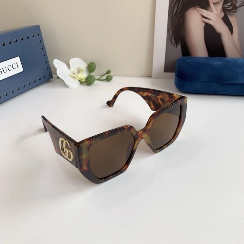 Efficient Gucci Sunglasses 279453