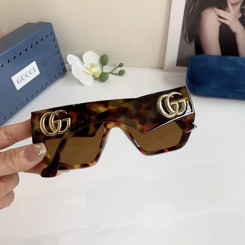 Efficient Gucci Sunglasses 279453