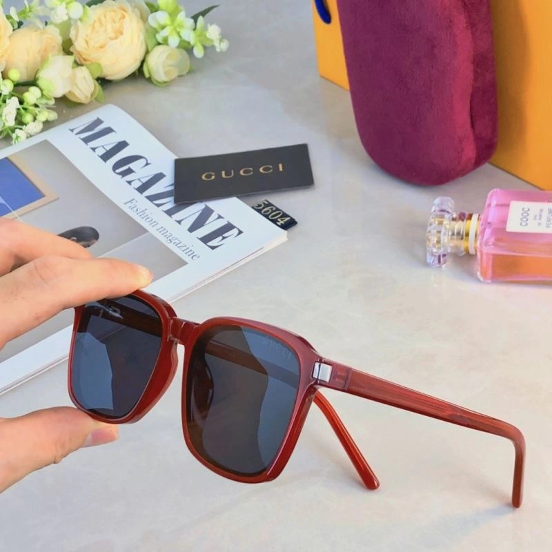 Gucci Sunglasses Lightweight 279456