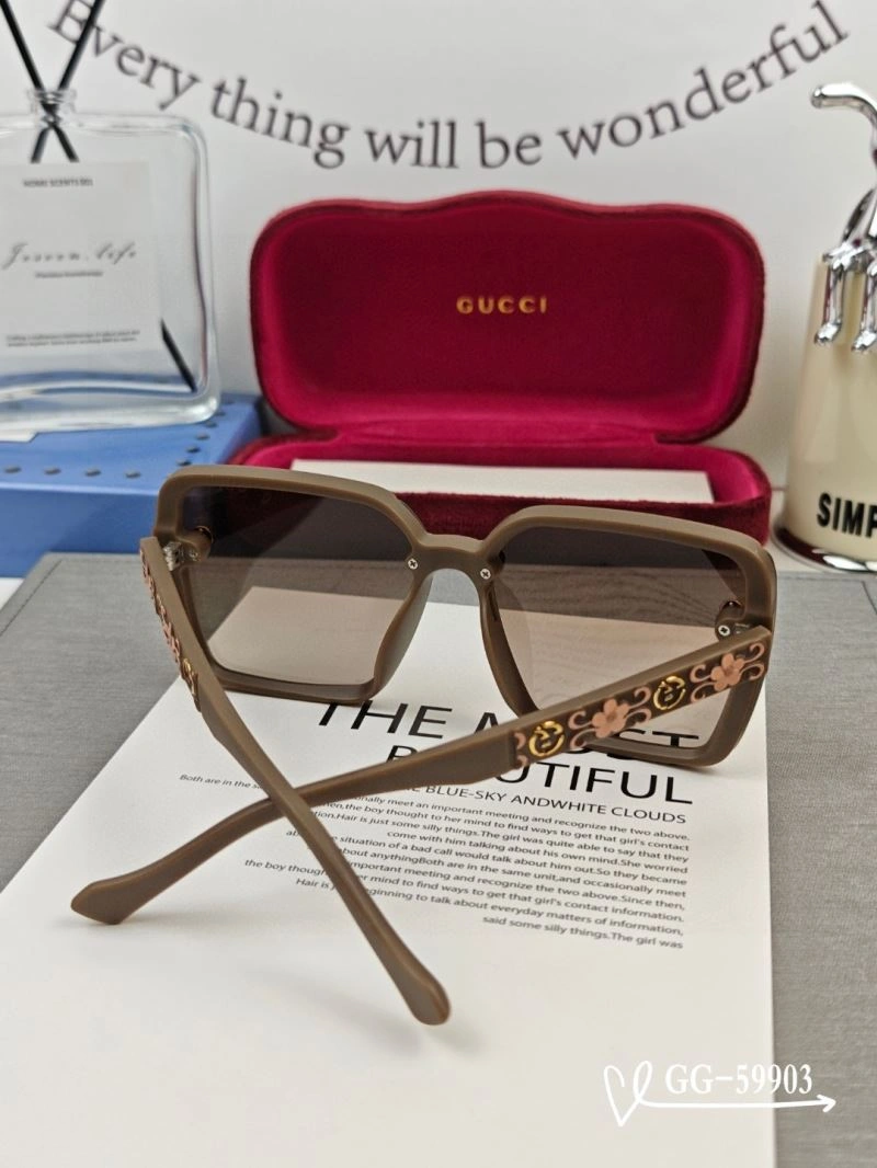 Gucci Sunglasses Durable 279455