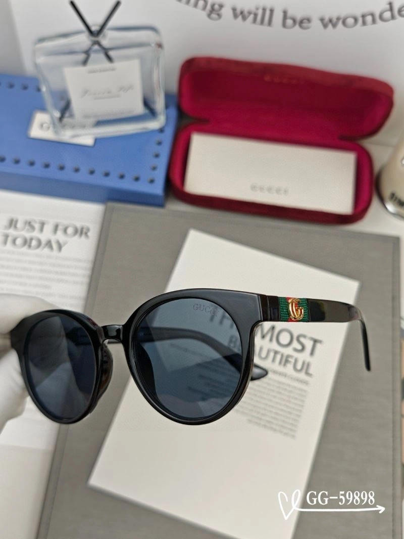 Gucci Sunglasses Chic 279449
