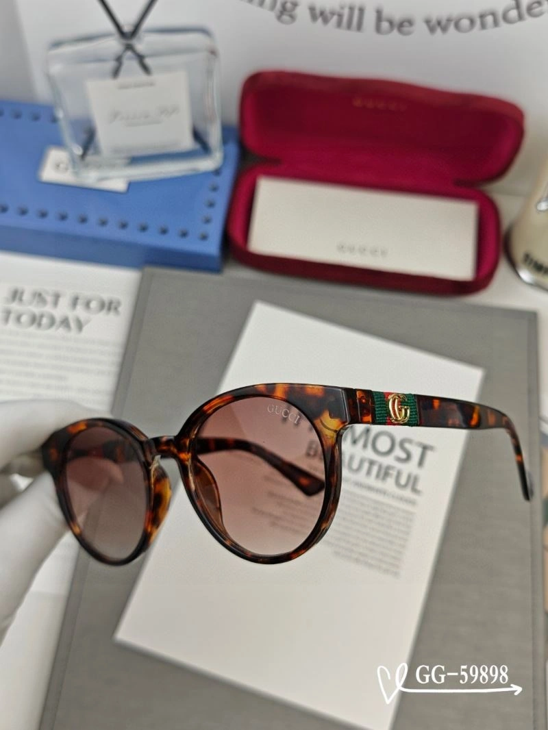 Gucci Sunglasses Chic 279449