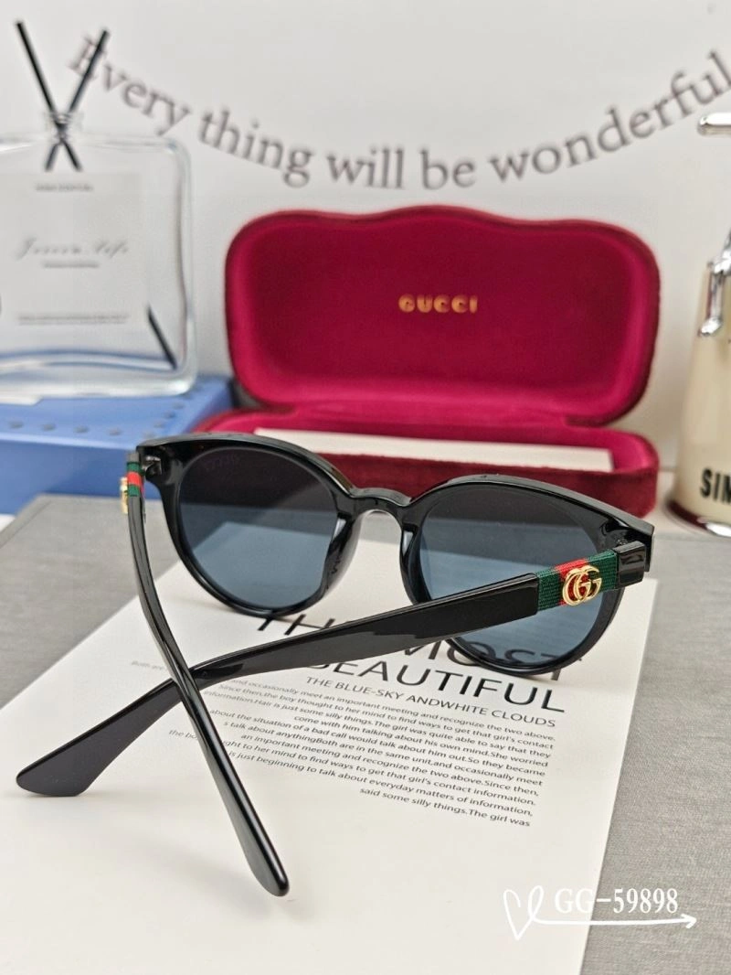 Gucci Sunglasses Chic 279449