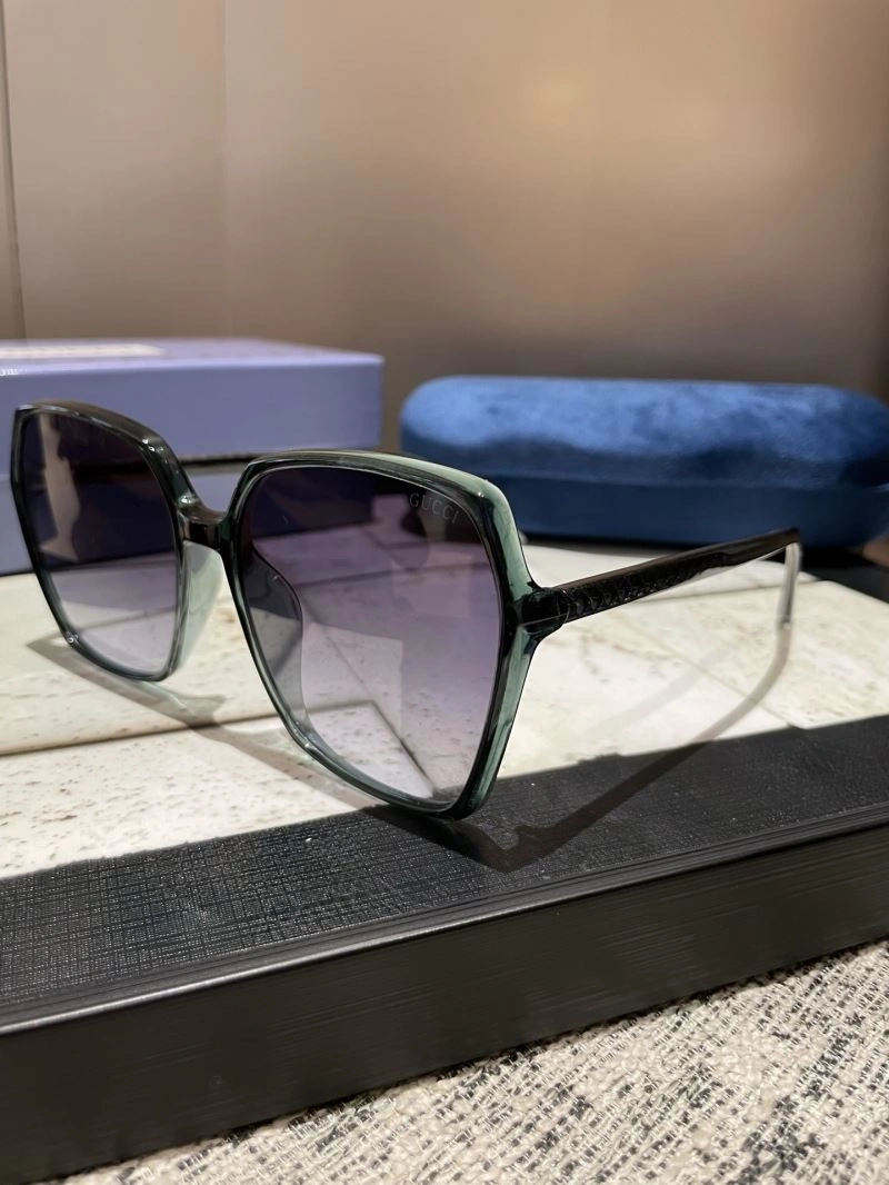 Gucci Sunglasses UrbanChic 279448