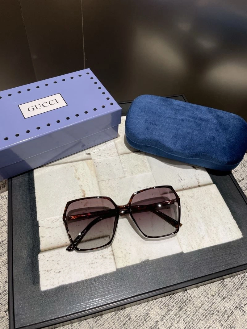 FashionForward Gucci Sunglasses 279451