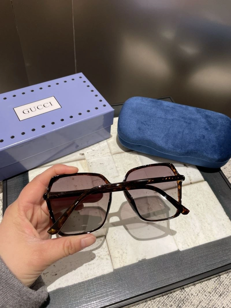 FashionForward Gucci Sunglasses 279451