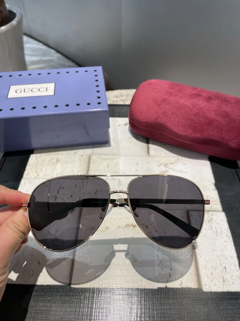 Sustainable Gucci Sunglasses 279446