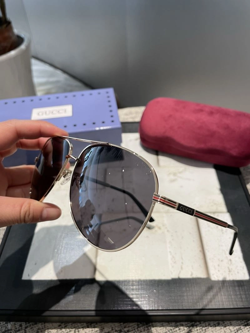 Sustainable Gucci Sunglasses 279446