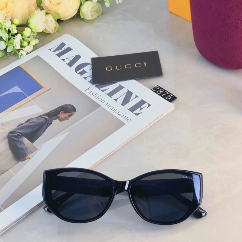 Gucci Sunglasses UrbanChic 279443