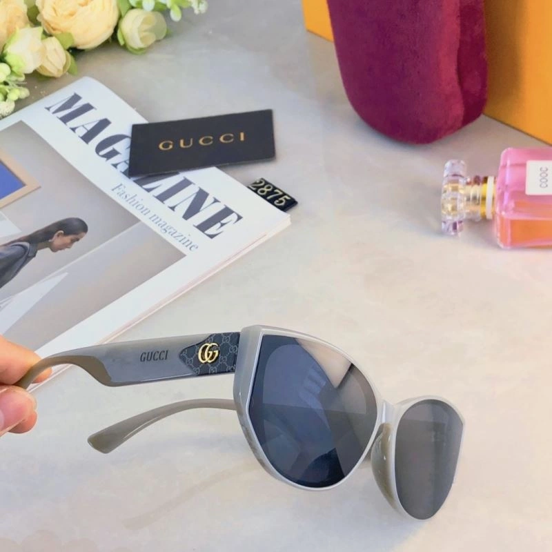 Gucci Sunglasses UrbanChic 279443
