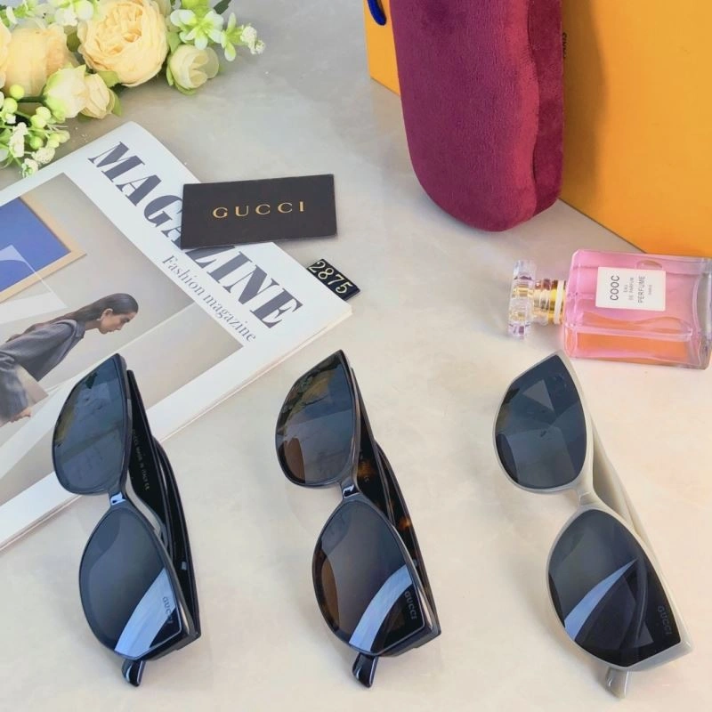 Gucci Sunglasses UrbanChic 279443