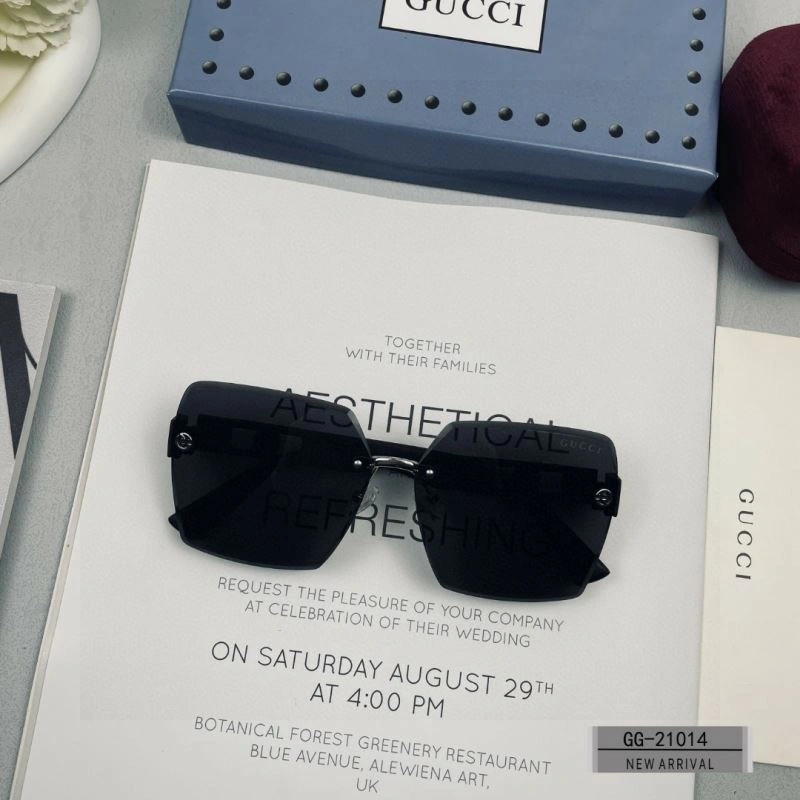 Gucci Sunglasses RelaxedFit 279425