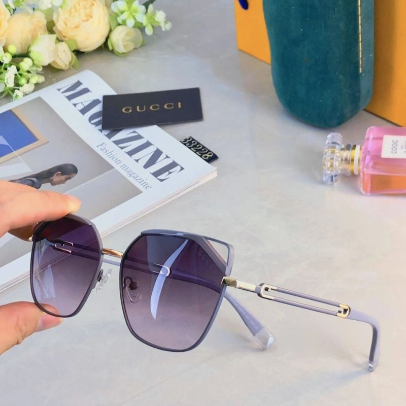 Resilient Gucci Sunglasses 279421