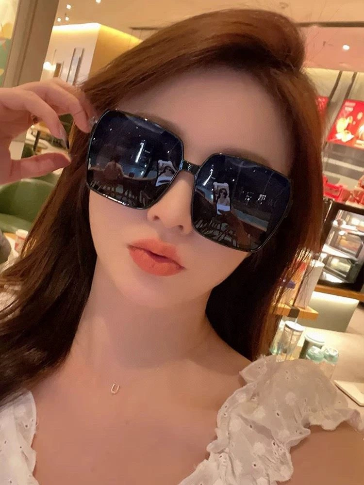 Vibrant Gucci Sunglasses 279985