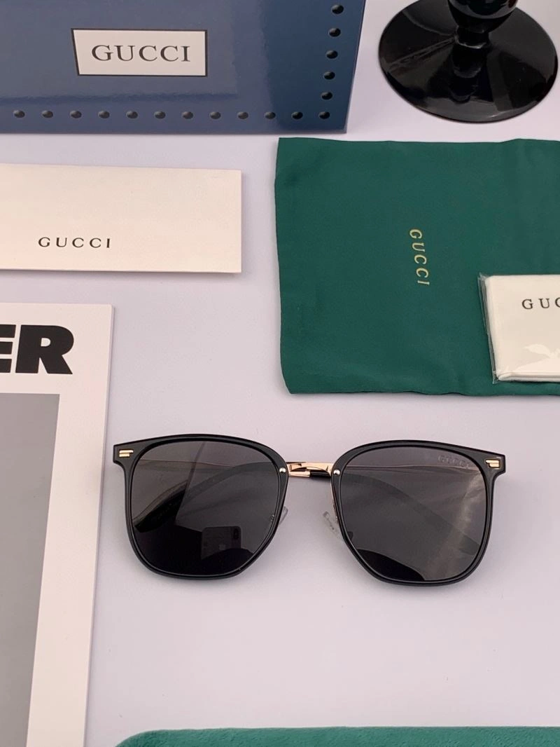 SoftTouch Gucci Sunglasses 279982