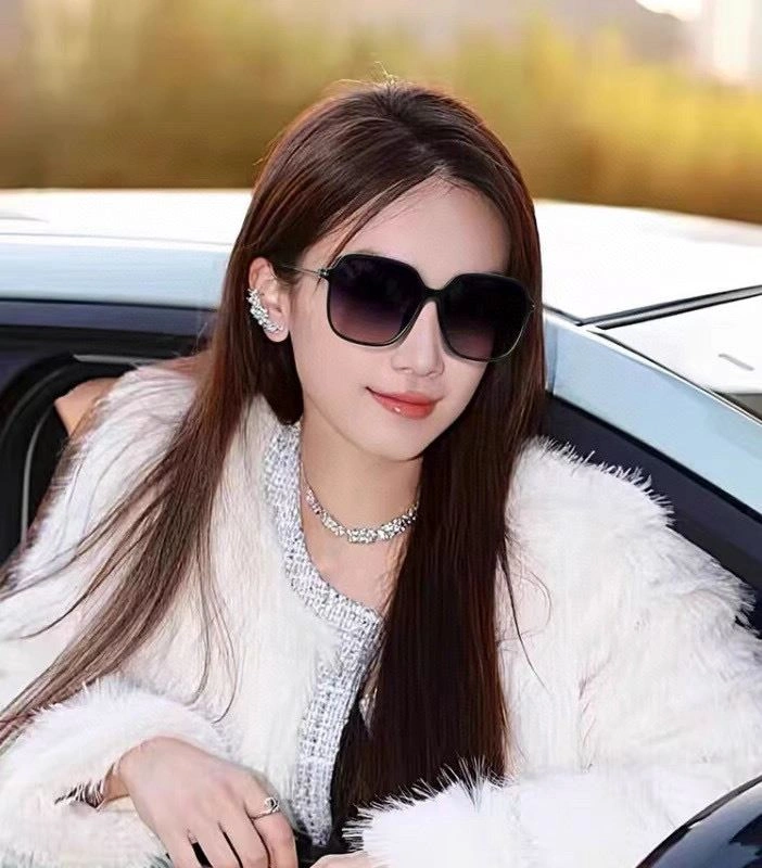 Gucci Sunglasses Bright 279983