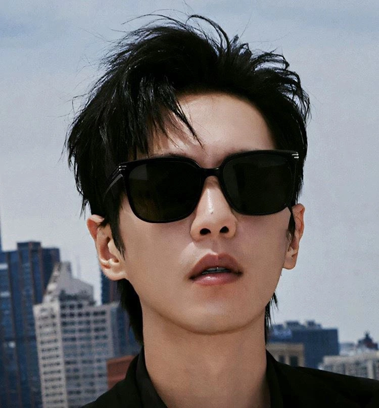 Bold Gucci Sunglasses 279988