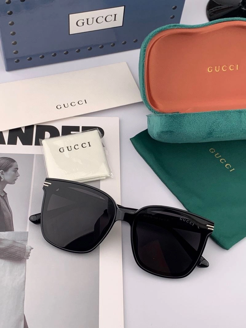 Bold Gucci Sunglasses 279988