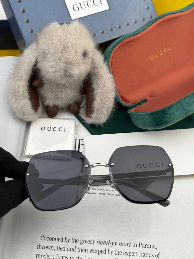 Supportive Gucci Sunglasses 279958