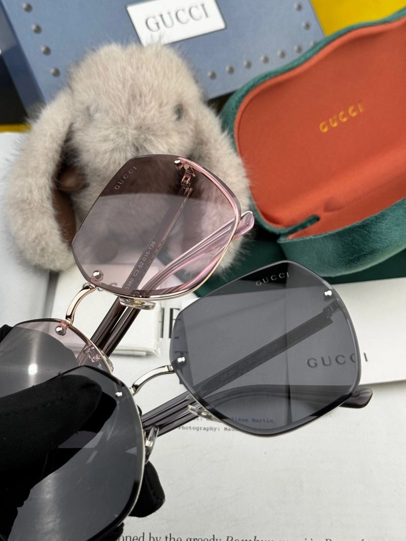 Supportive Gucci Sunglasses 279958