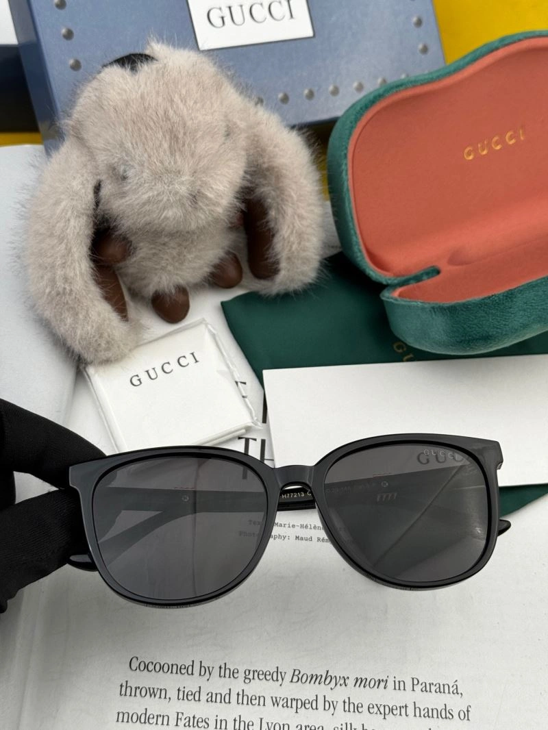 Flexible Gucci Sunglasses 279960