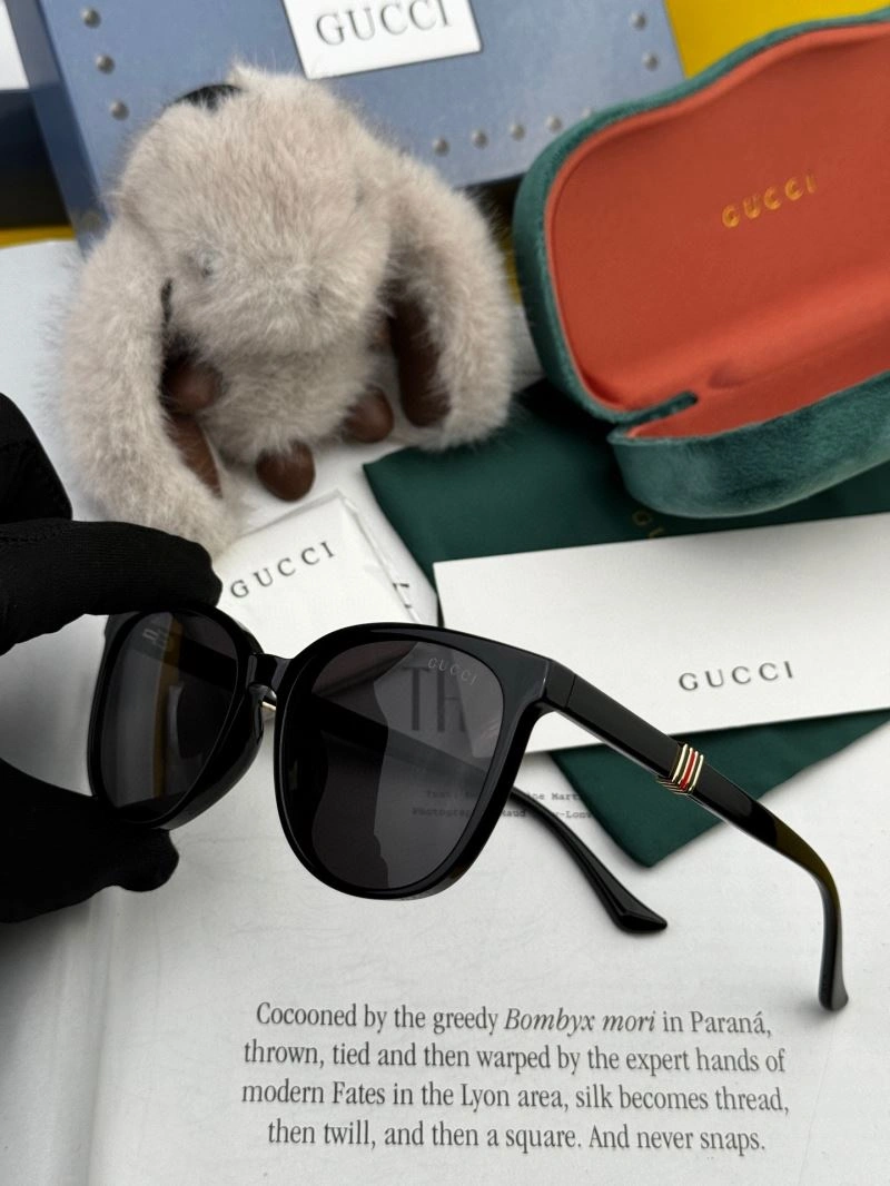 Flexible Gucci Sunglasses 279960