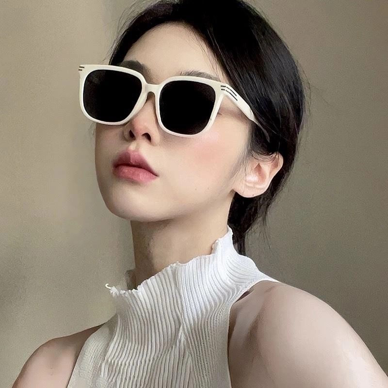 WellDesigned Gucci Sunglasses 279967