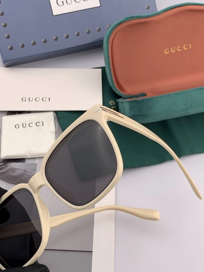 WellDesigned Gucci Sunglasses 279967