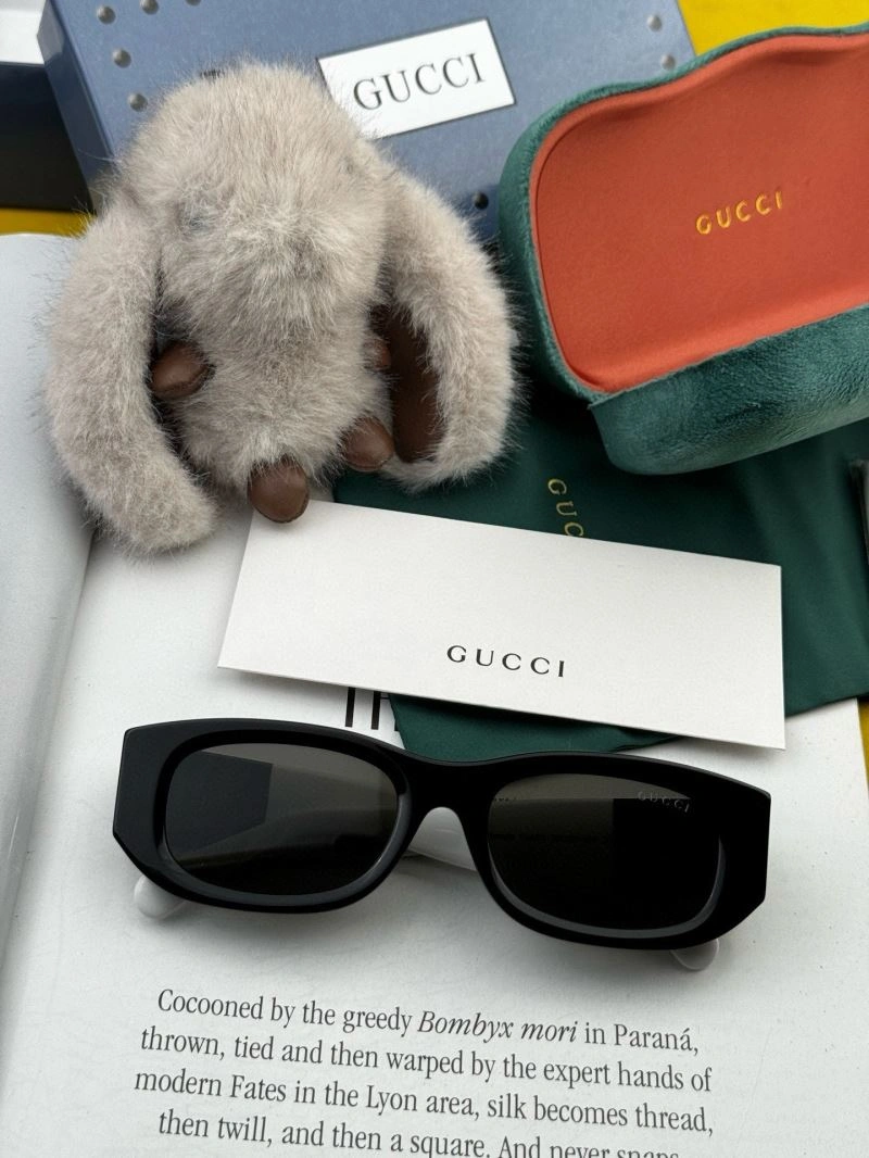 Gucci Sunglasses Effortless 279974