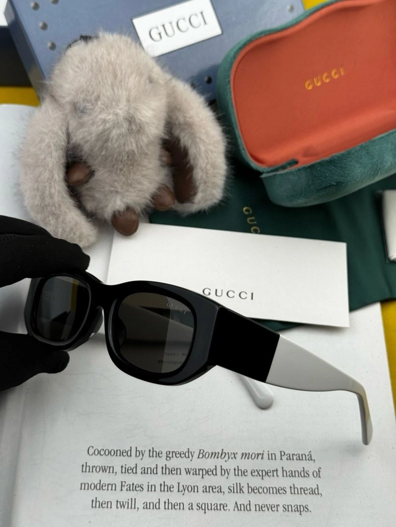 Gucci Sunglasses Effortless 279974