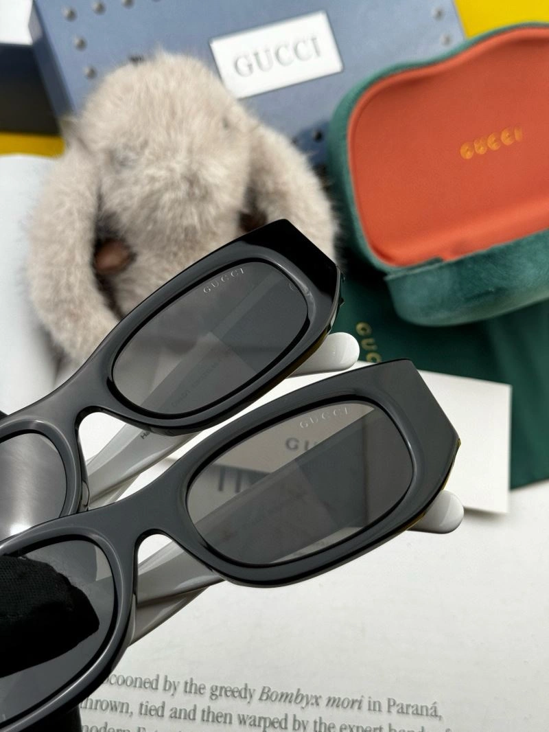 Gucci Sunglasses Effortless 279974