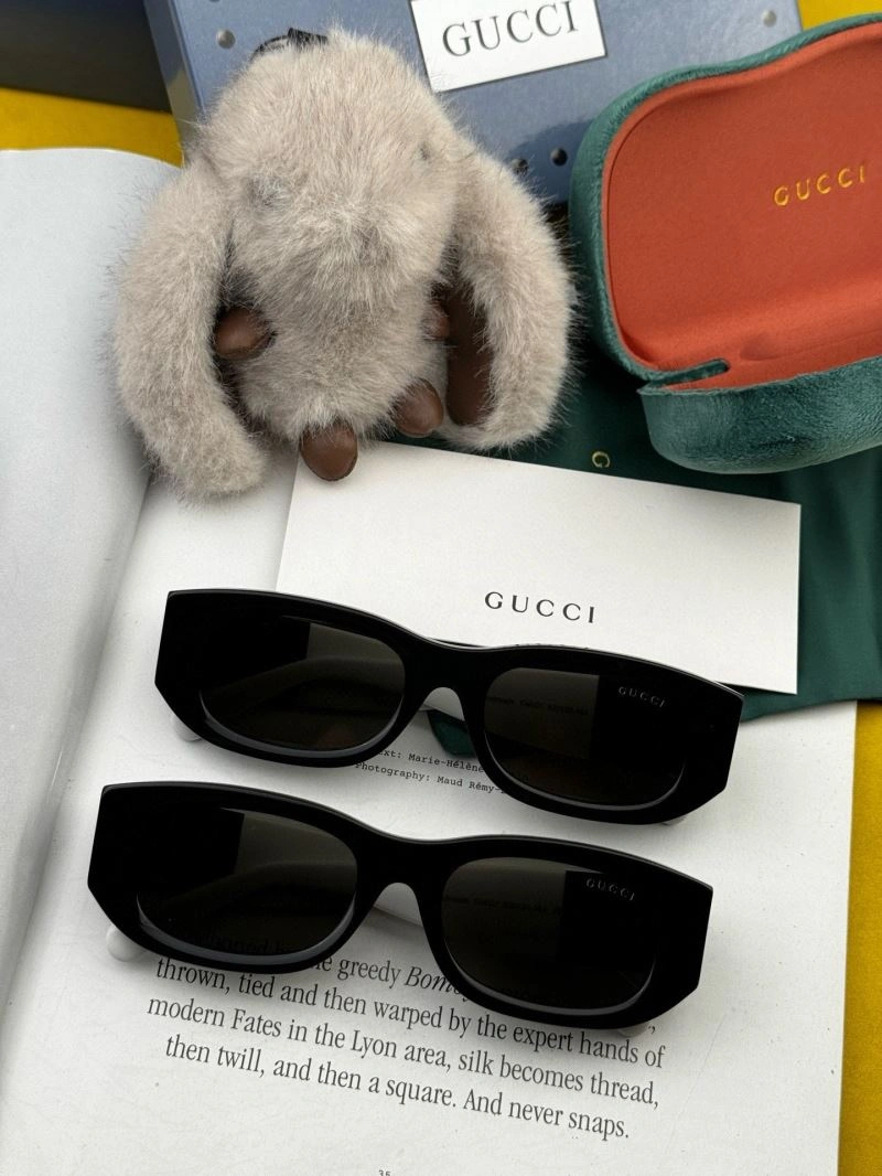 Gucci Sunglasses Effortless 279974