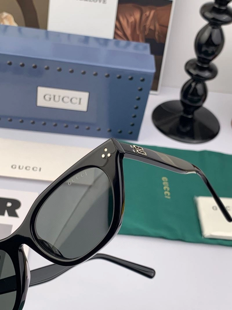 Trendsetting Gucci Sunglasses 279971
